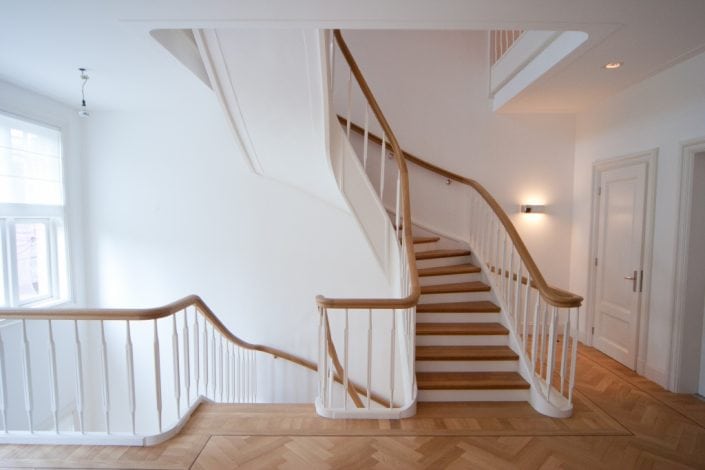 Trappenhuis in een grachtenpand Trappenhuis in een grachtenpand